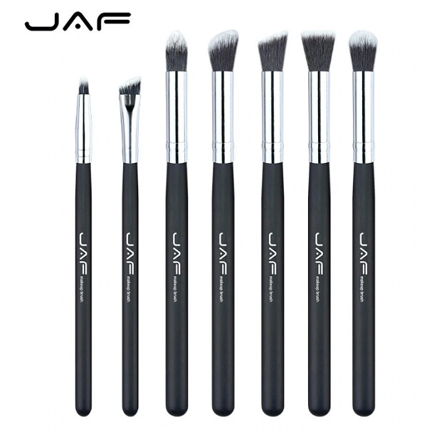 grim chetki zlatist грим четки златист сенки червило руж мигли спирала гъба